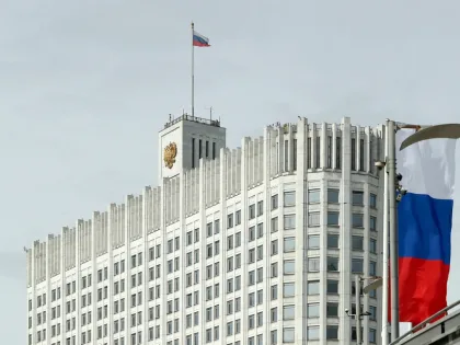 Кабмин расширил список стран, которые могут участвовать в валютных торгах в РФ