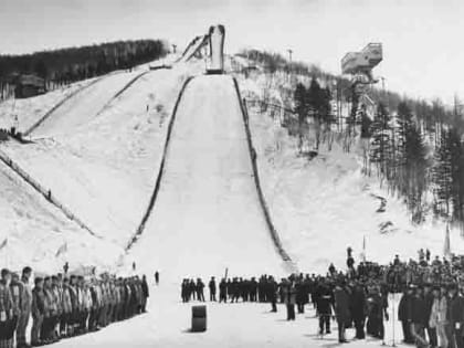 Возрождение традиции – знаковое событие. Известные спортивные деятели о соревнованиях по прыжкам на лыжах с трамплина на приз газеты «Советский Сахалин»