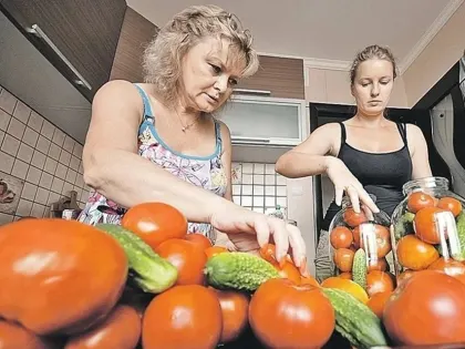Нутрициолог Никитина: соленья могут влиять на почки и сердце