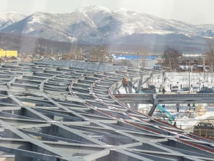 Ход строительства аэровокзала в Южно-Сахалинске проинспектировал Валерий Лимаренко 
