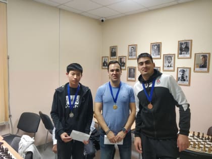 Мощный старт Альберта Сина и безумный финиш Рустема Хаджаева