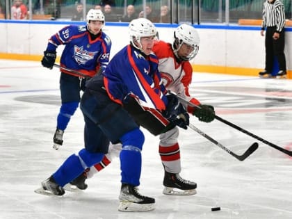 День 2. "Сахалинские Акулы" - "Спутник"