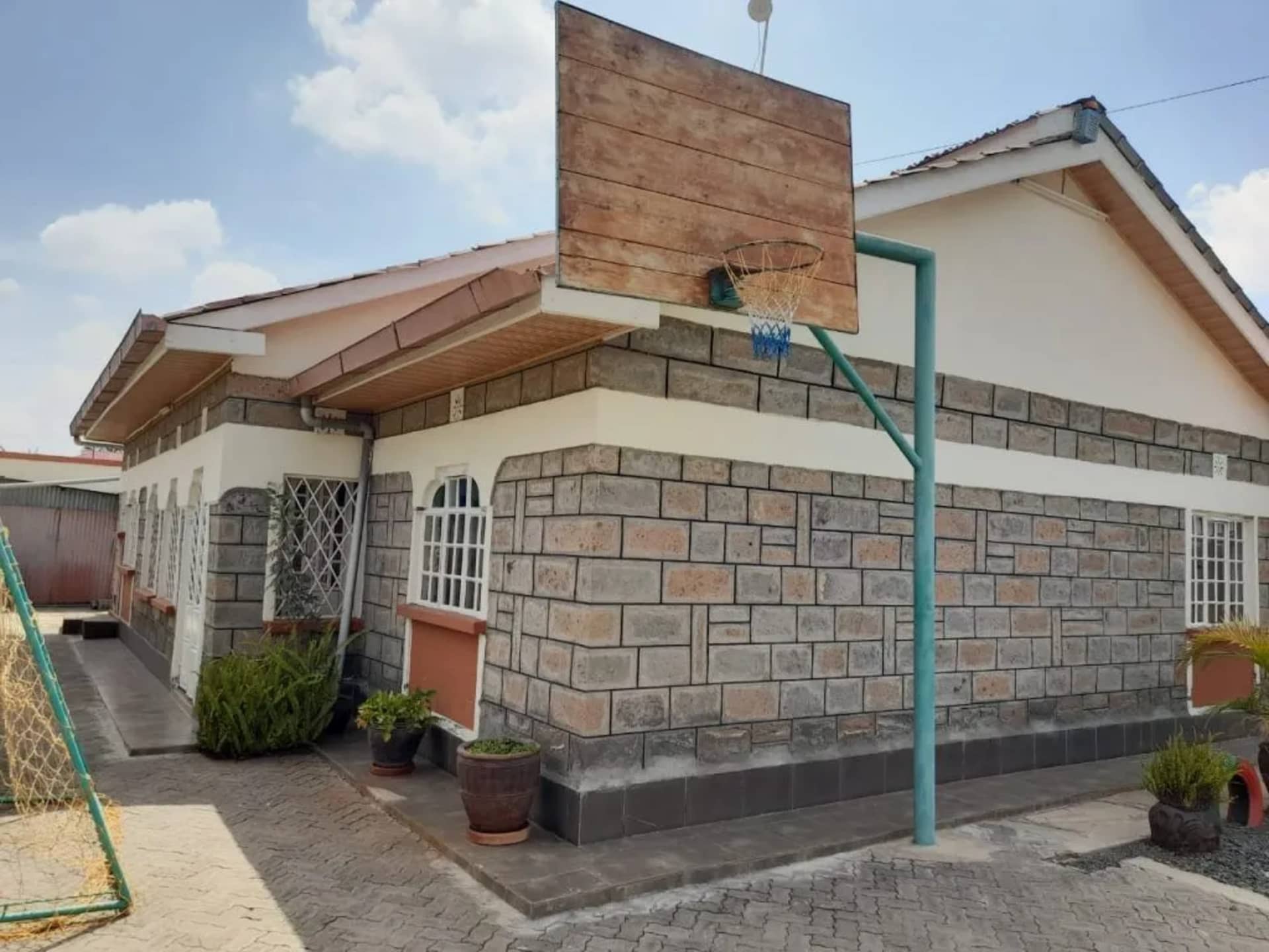 3 BEDROOM BUNGALOW FOR SALE IN SYOKIMAU OFF KATANI ROAD FROM KES 12.9 MILLION