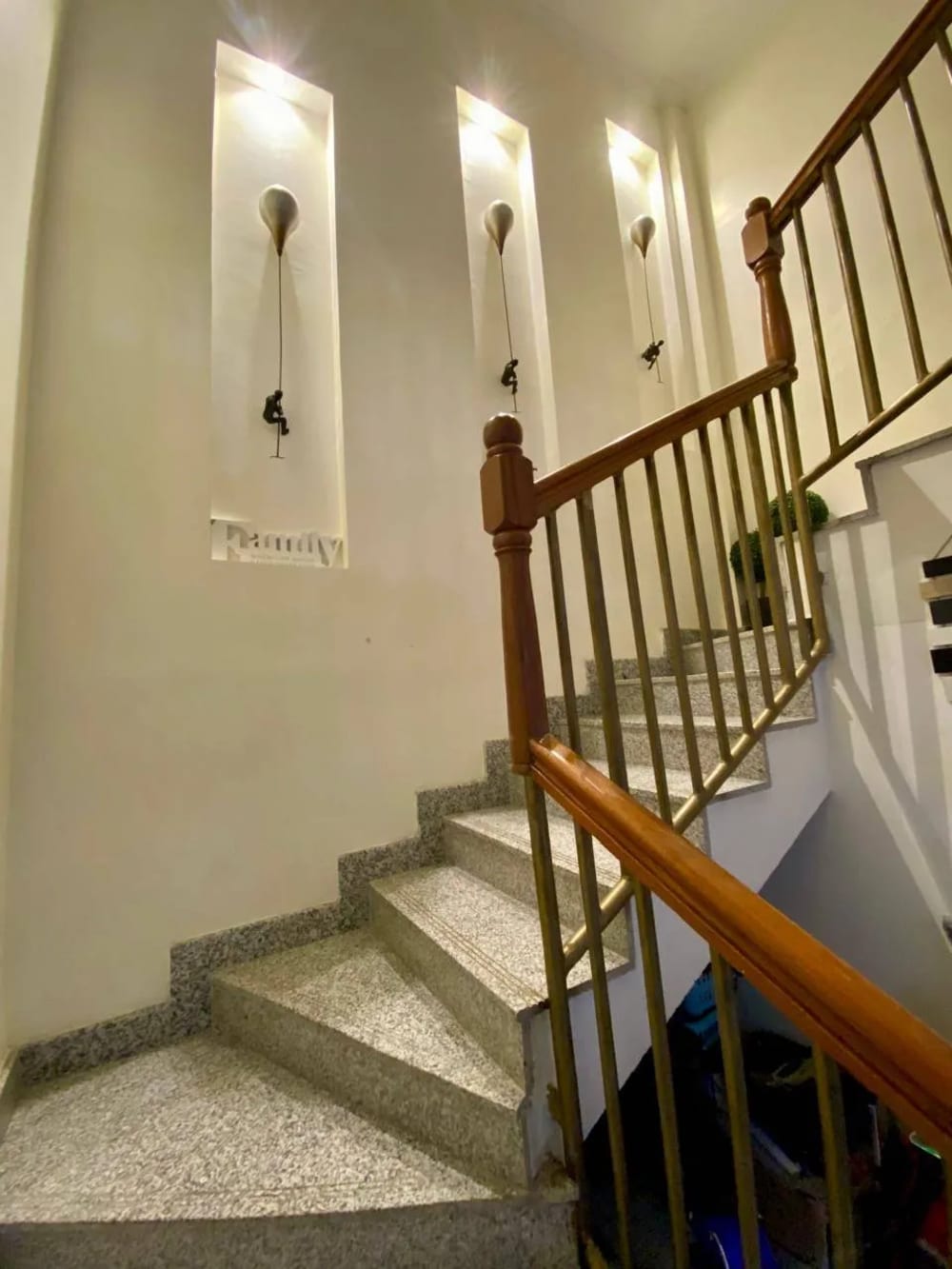 3 BEDROOM APARTMENTS FOR SALE IN KILIMANI FROM KES 28 MILLION 5