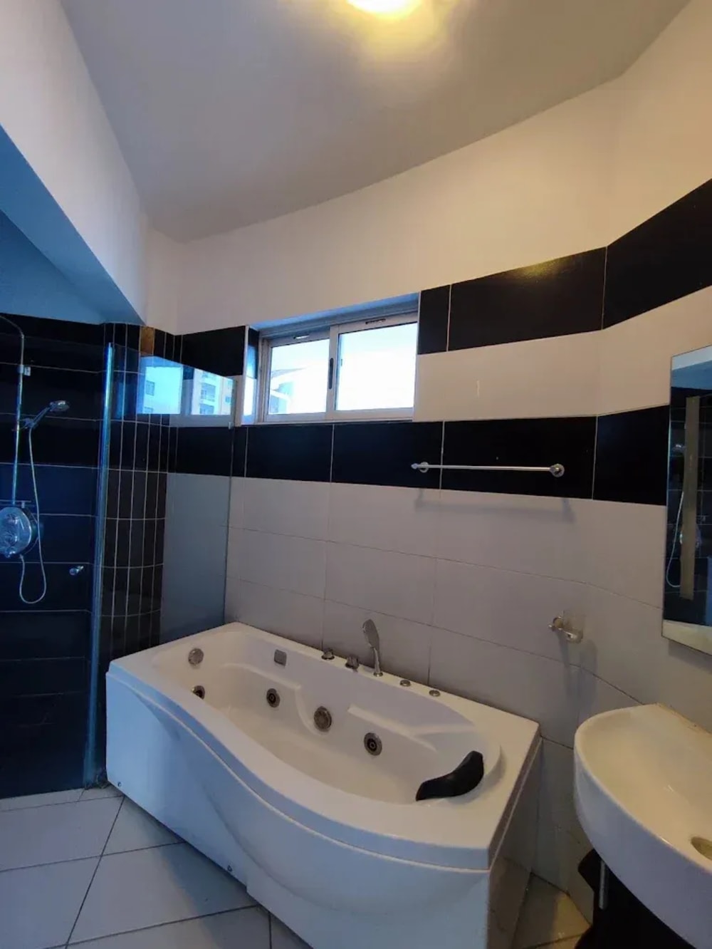  4 BEDROOM APARTMENT FOR SALE IN KILELESHWA FROM KES 32 MILLION 6