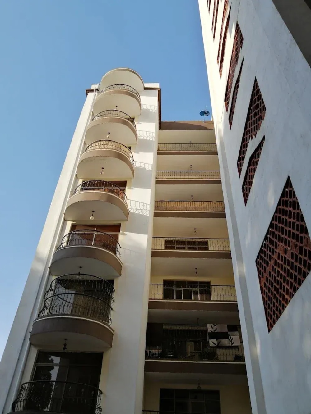  3 BEDROOM APARTMENTS FOR SALE IN LAVINGTON FROM KES 17.1 MILLION 10