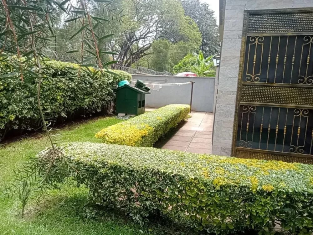 5 BEDROOM TOWNHOUSES FOR SALE IN LAVINGTON FROM KES 70 MILLION 2