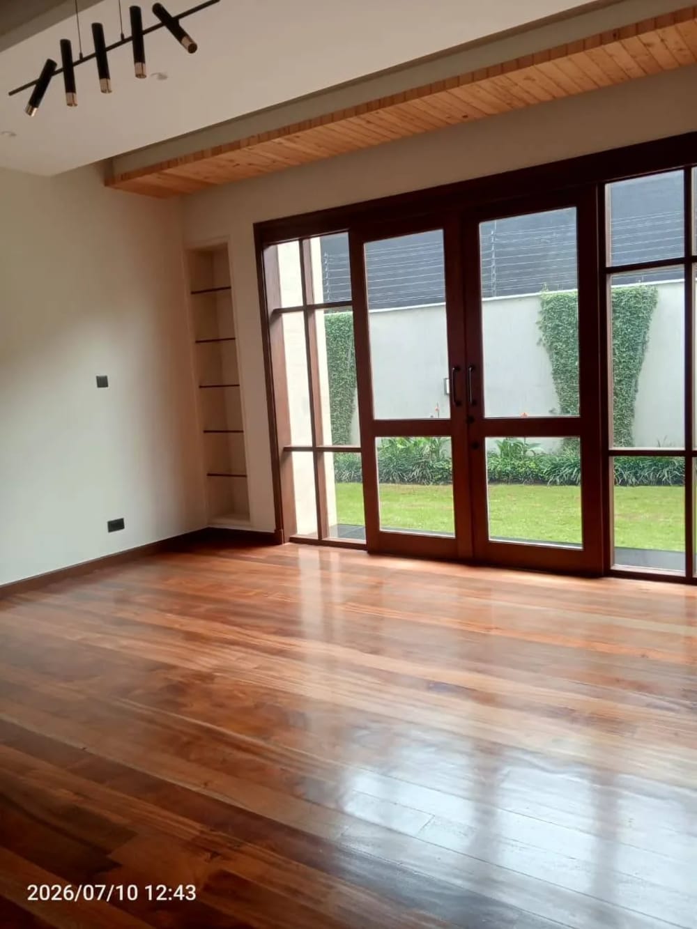 5 BEDROOM + DSQ FOR SALE IN RUNDA, NAIROBI FOR KES 350 MILLION 8