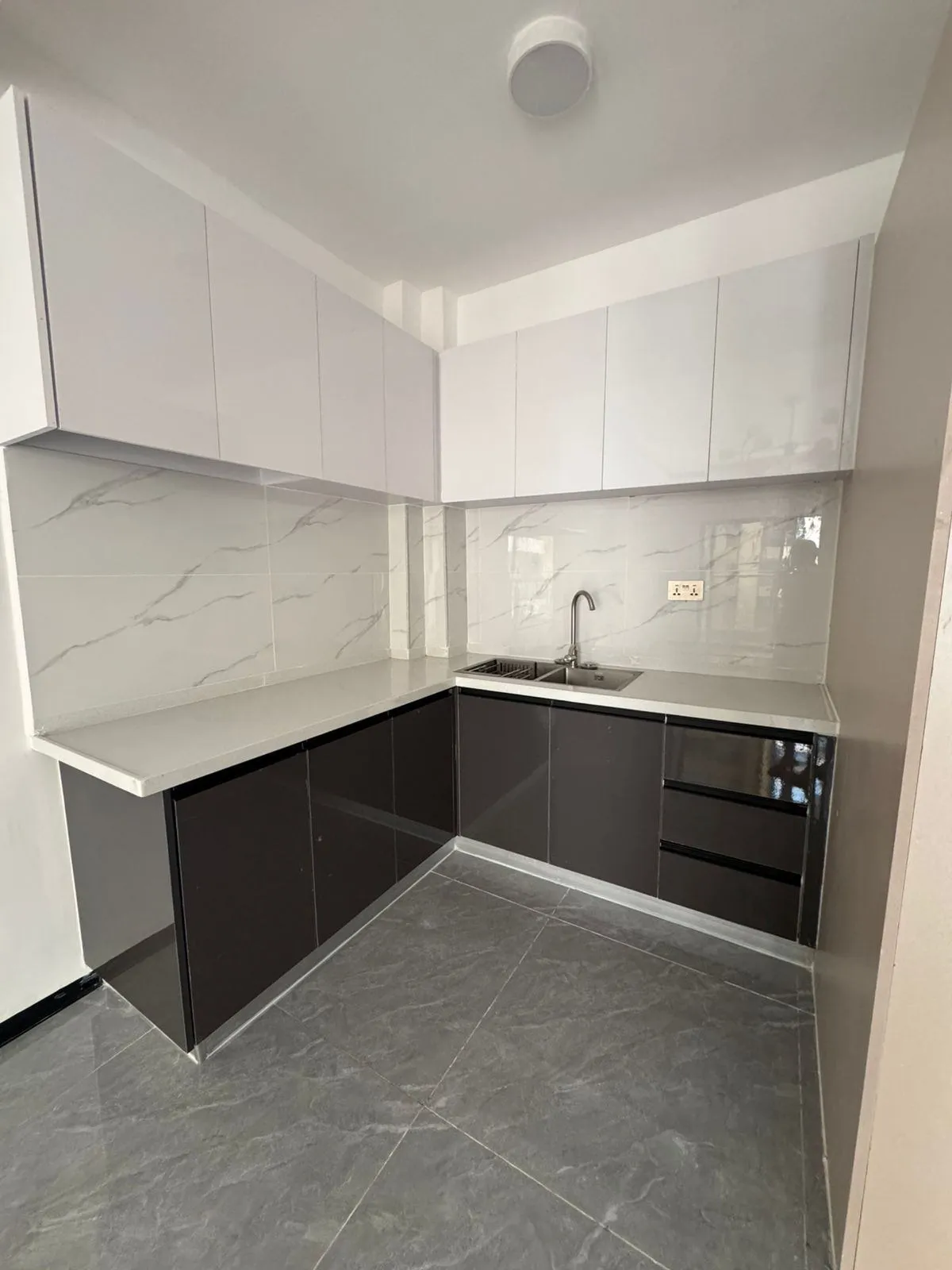 1 & 2 Bedroom Apartments-0