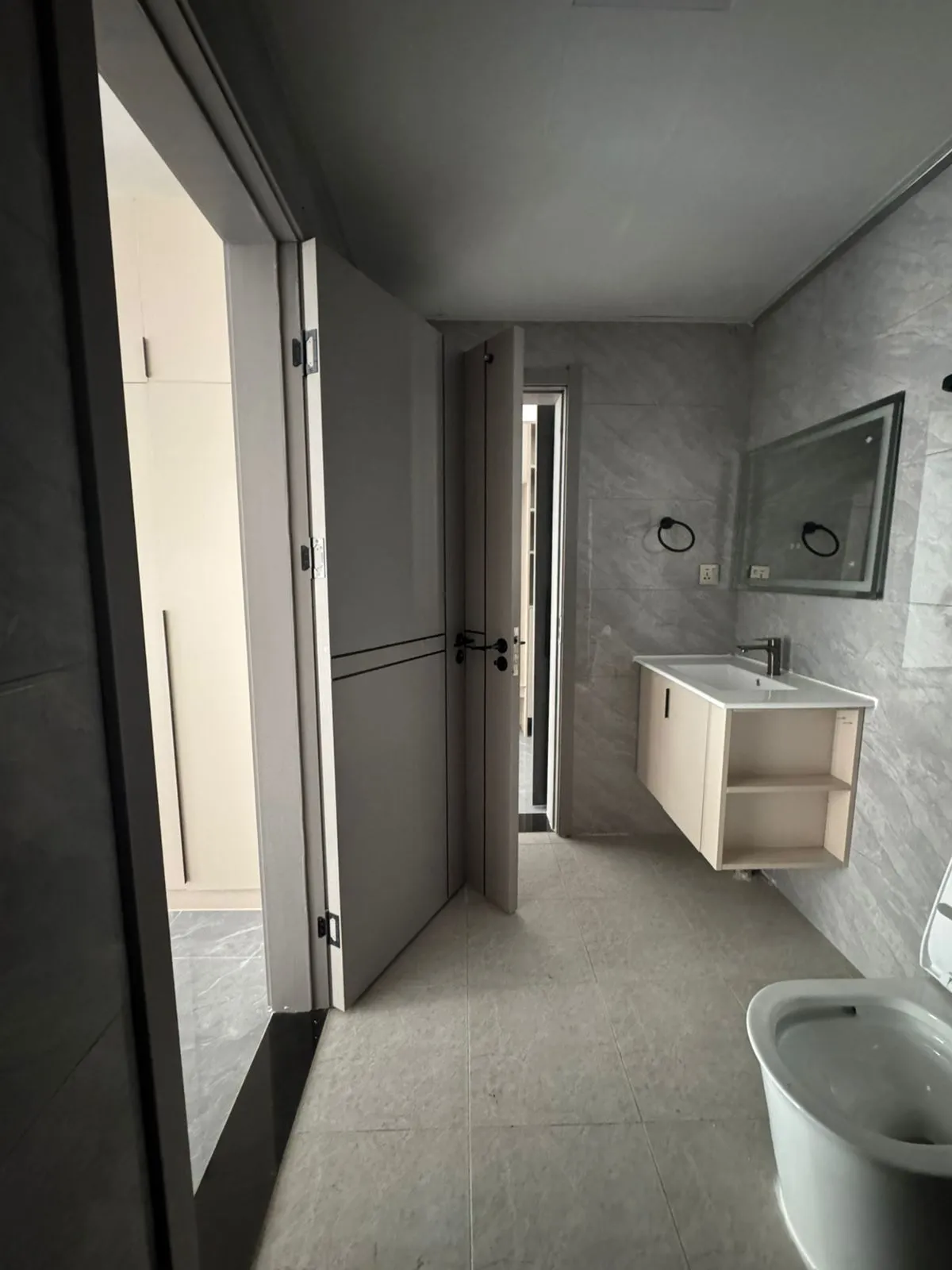 1 & 2 Bedroom Apartments-3