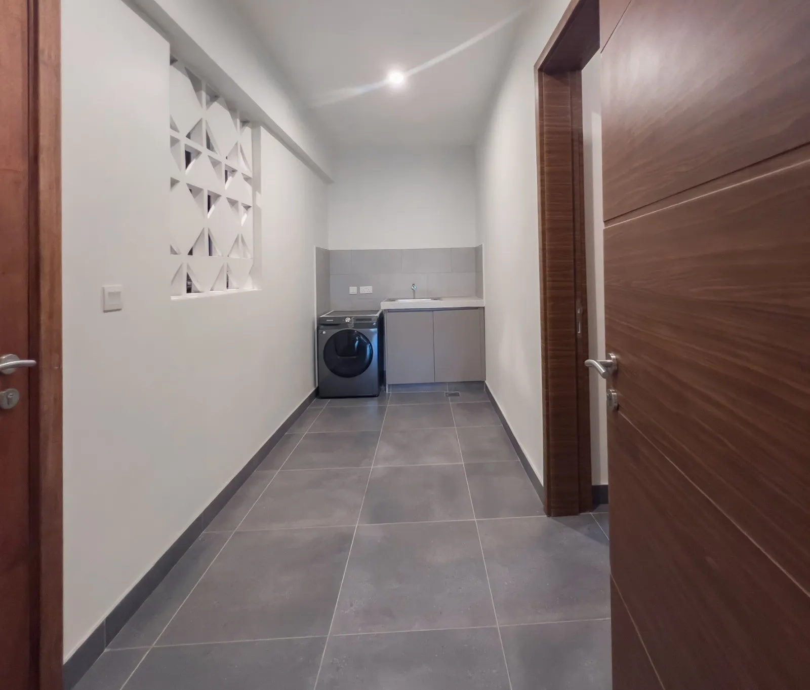 4 Bedroom Apartments For Sale in Riverside Drive, Westlands-1