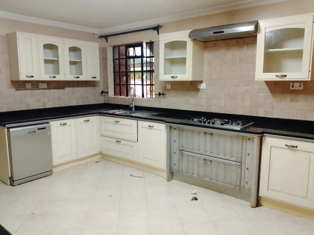 Modern 5 Bedroom All-Ensuite House for Rent – Lavington, Nairobi null