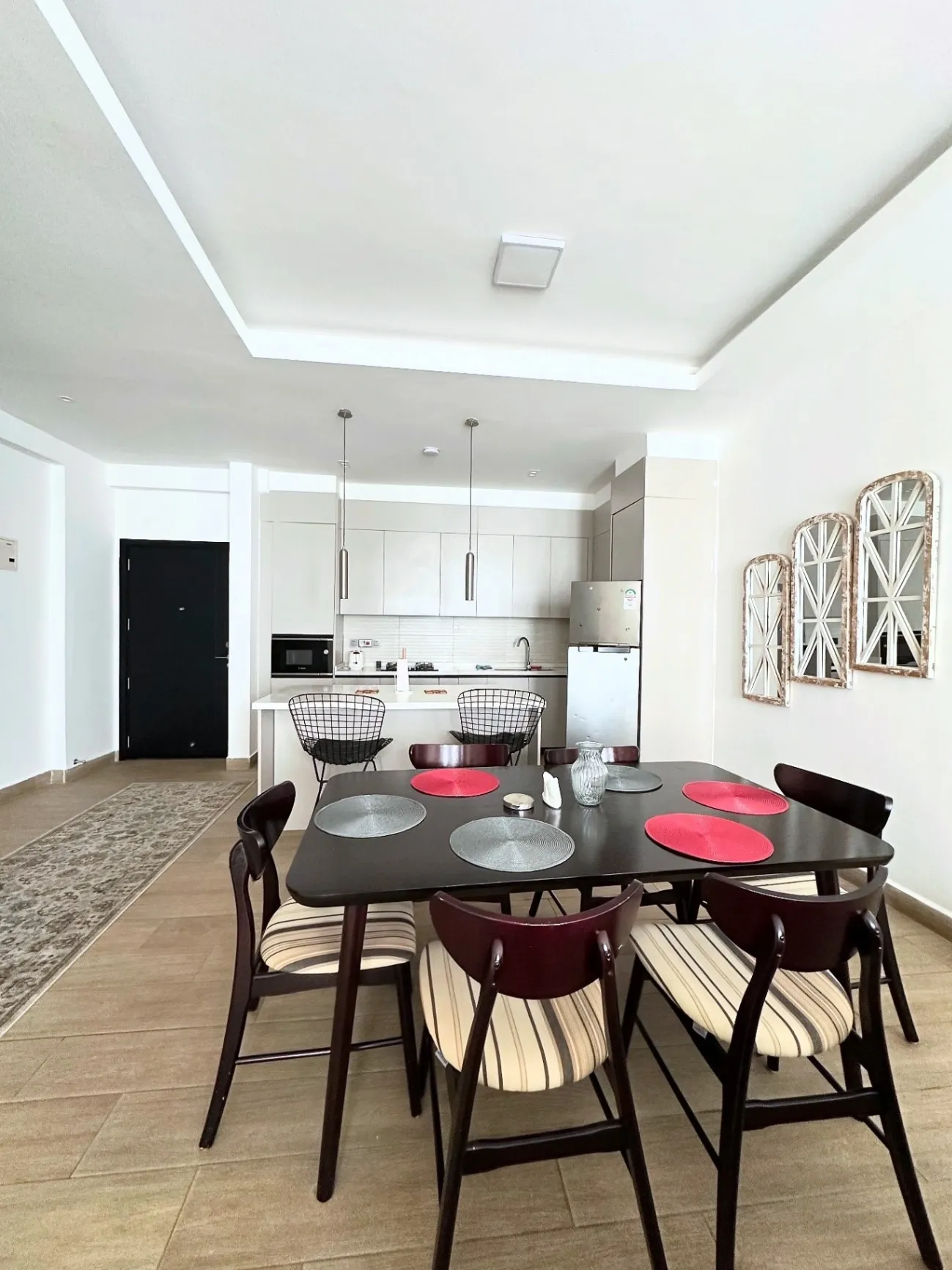 Modern 3-Bedroom Fully Furnished Apartment for Rent in Riverside, from 230,000 KES/month 6 Modern 3-Bedroom Fully Furnished Apartment for Rent in Riverside, from 230,000 KES/month 6