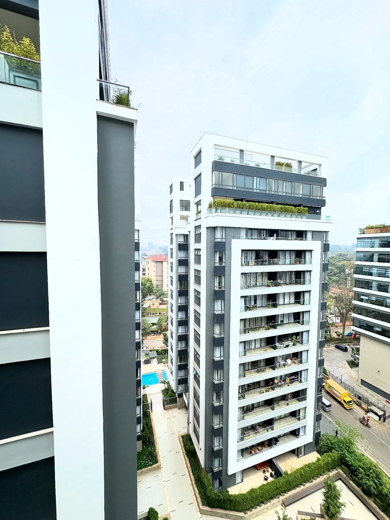 Modern 3-Bedroom Fully Furnished Apartment for Rent in Riverside, from 230,000 KES/month 8 Modern 3-Bedroom Fully Furnished Apartment for Rent in Riverside, from 230,000 KES/month 8