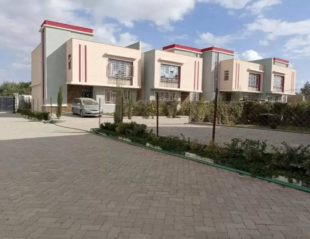 3-Bedroom Villas, Kitengela, KSh 12,300,000 5 3-Bedroom Villas, Kitengela, KSh 12,300,000 5
