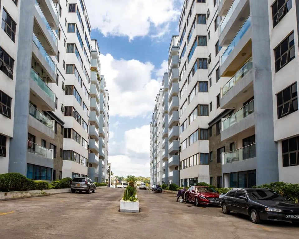 3 BEDROOM APARTMENT + DSQ FOR SALE IN LAVINGTON, NAIROBI FROM KES 18,000,000 3 3 BEDROOM APARTMENT + DSQ FOR SALE IN LAVINGTON, NAIROBI FROM KES 18,000,000 3