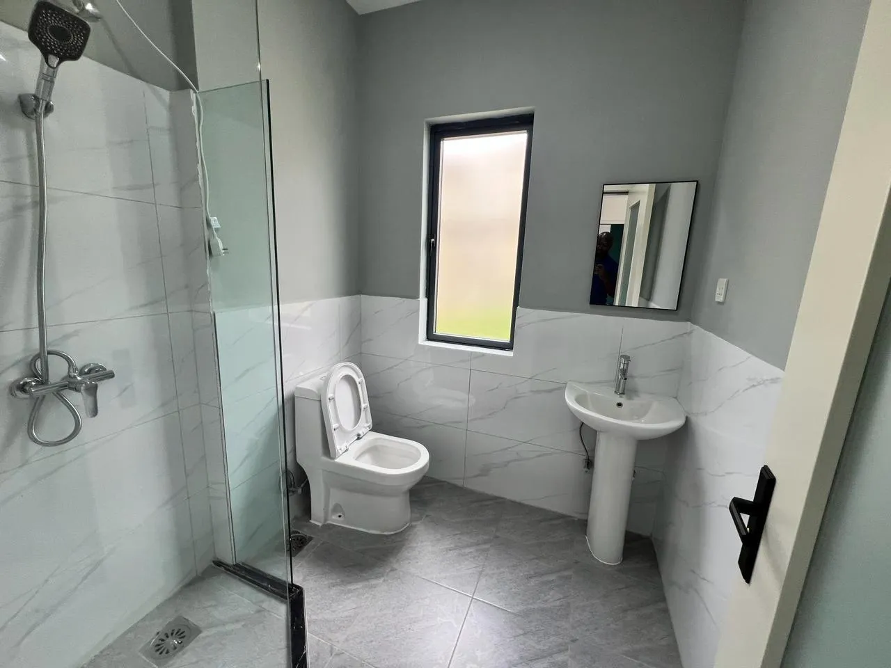 3 BEDROOM APARTMENTS FOR SALE IN KILIMANI (ALBA APARTMENTS) FROM KES 18.7 MILLION 4 3 BEDROOM APARTMENTS FOR SALE IN KILIMANI (ALBA APARTMENTS) FROM KES 18.7 MILLION 4