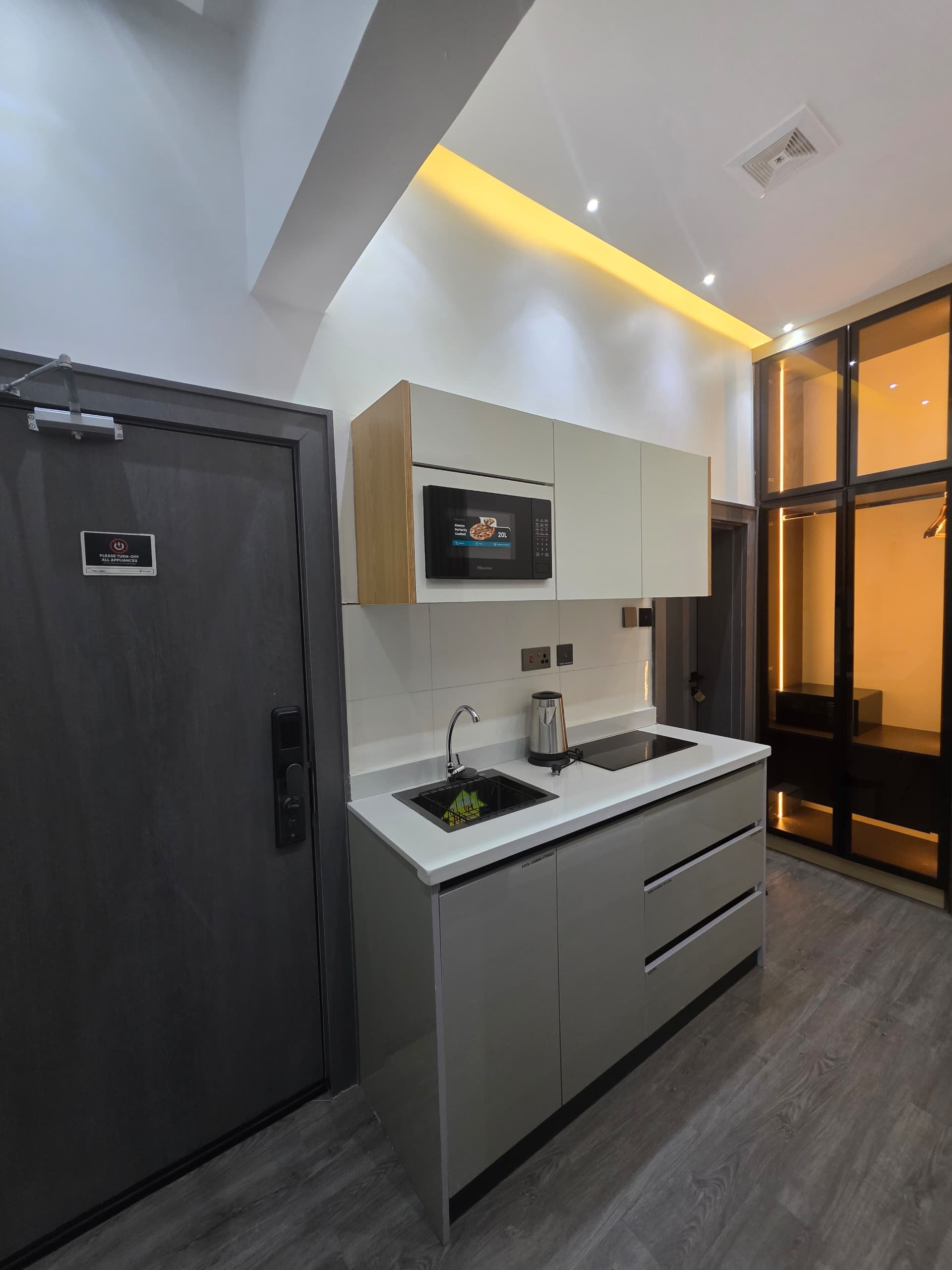 Emporia serviced apartment gallery in Pines and Pebble