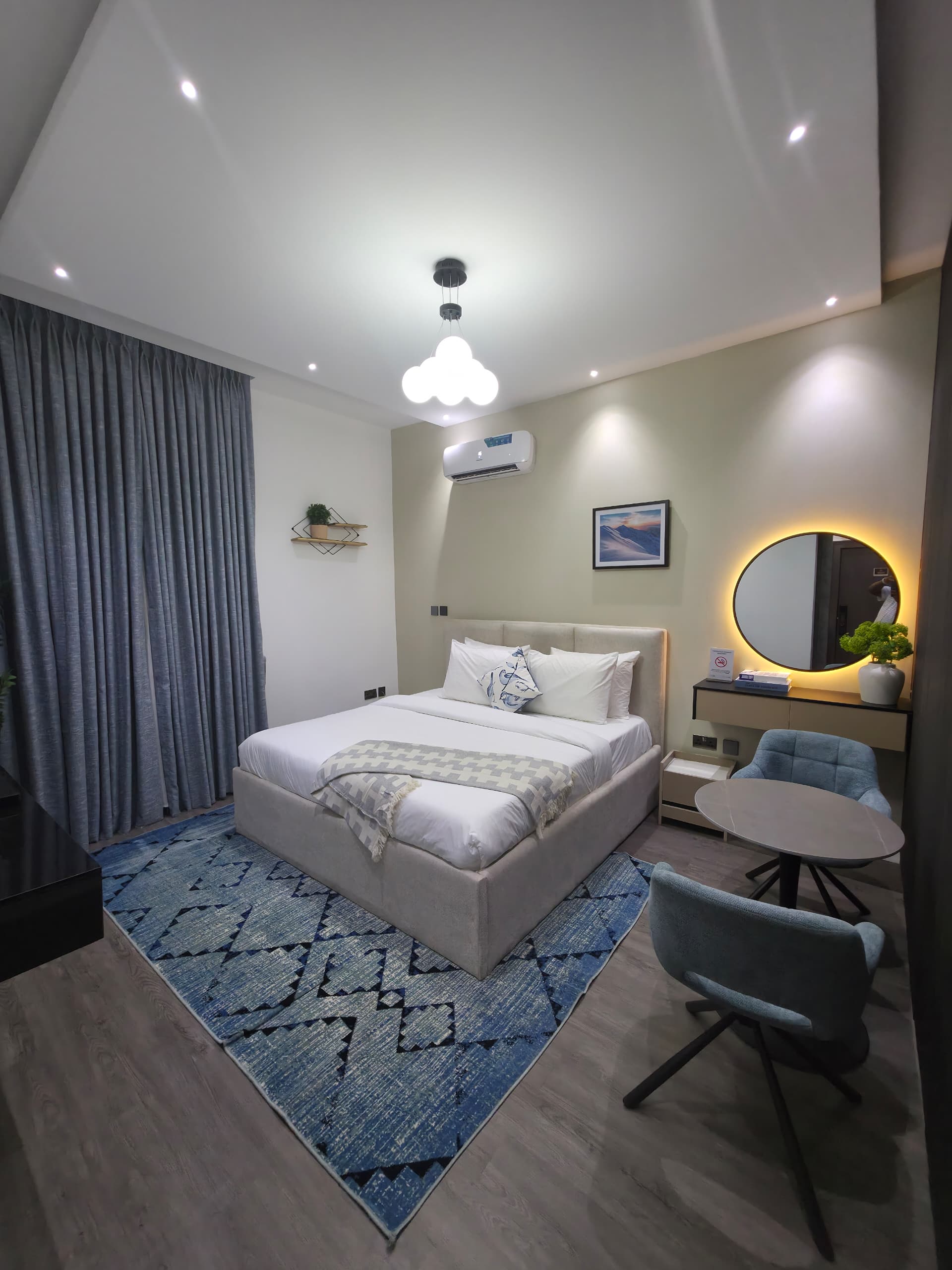 Emporia serviced apartment gallery in Pines and Pebble