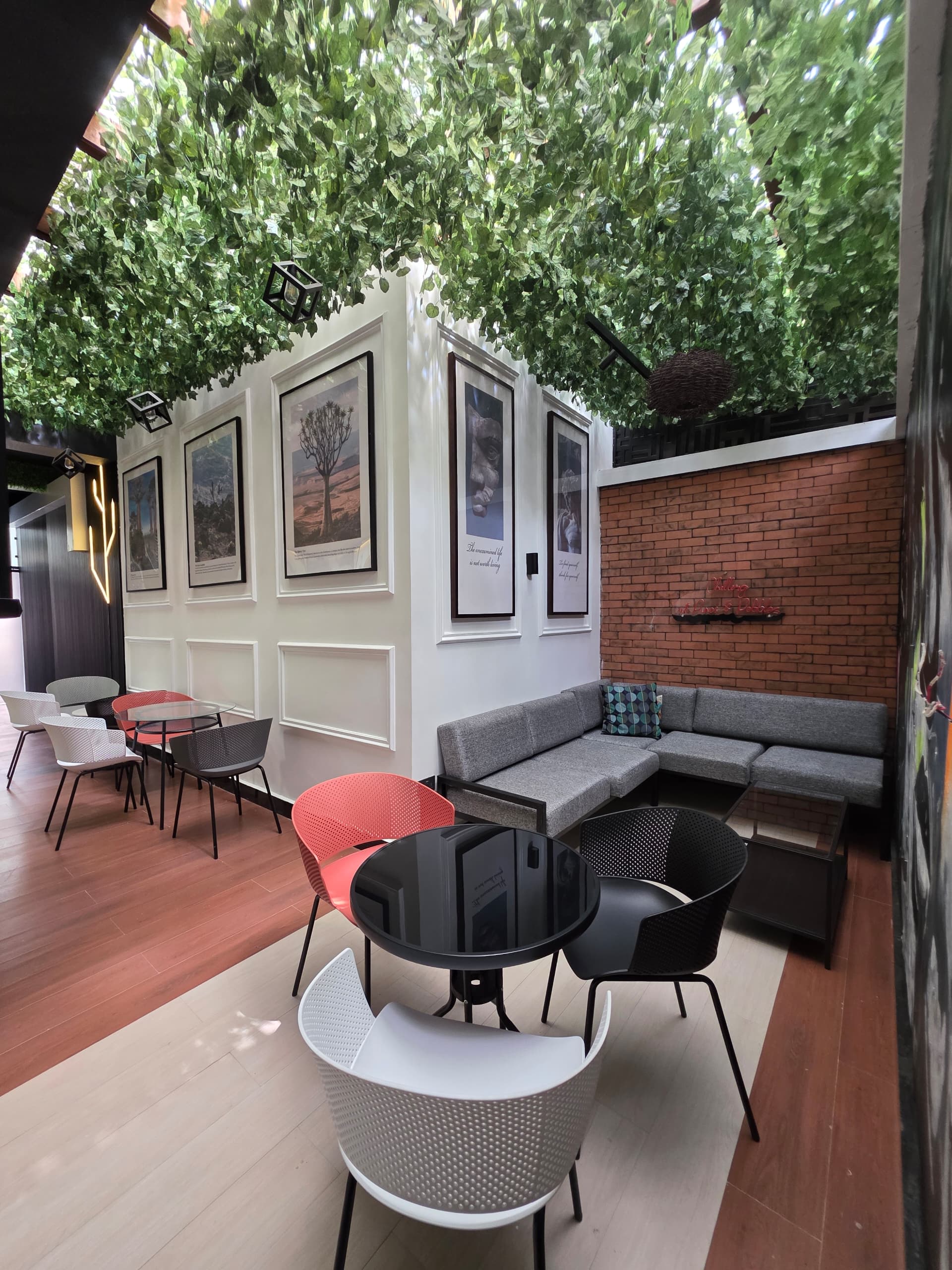 Foxton short let apartment image in Pines and Pebble