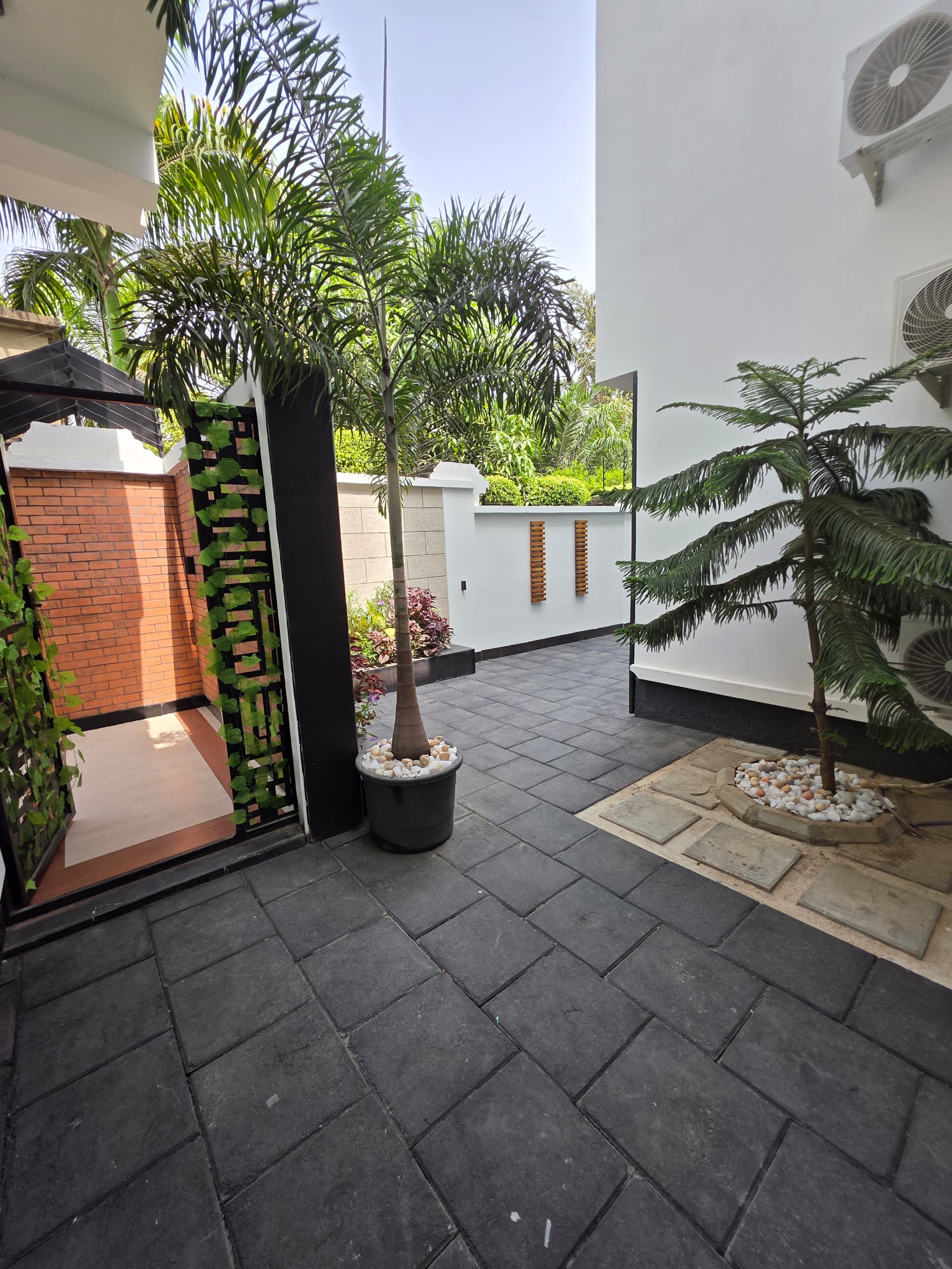 Foxton short let apartment image in Pines and Pebble