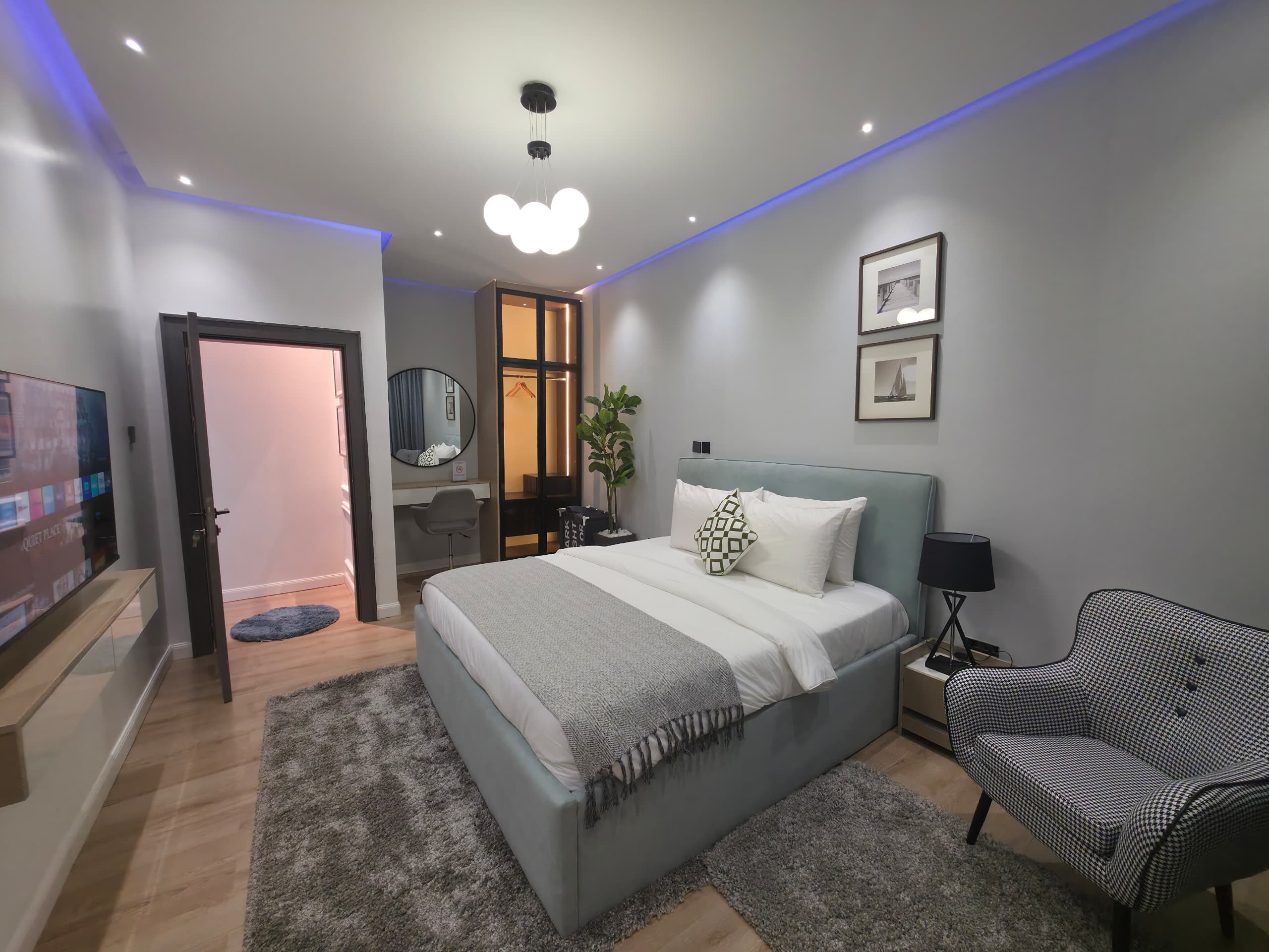 Glendale short let apartment image in Pines and Pebble