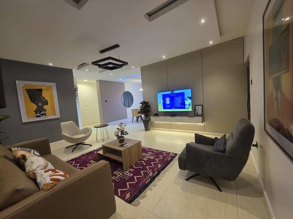 BO5 short let apartment image in The Brick House