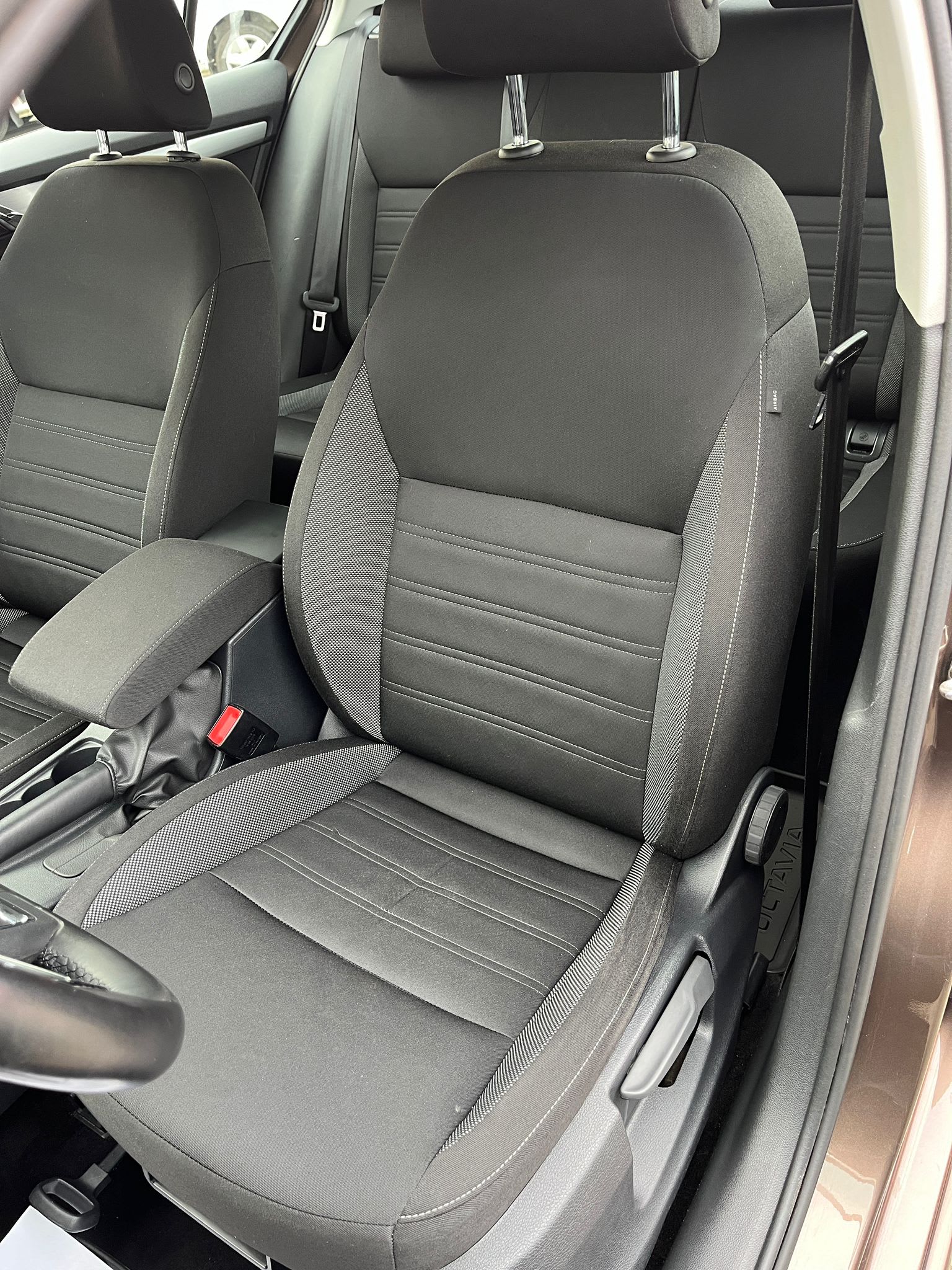 Lucrare detailing auto