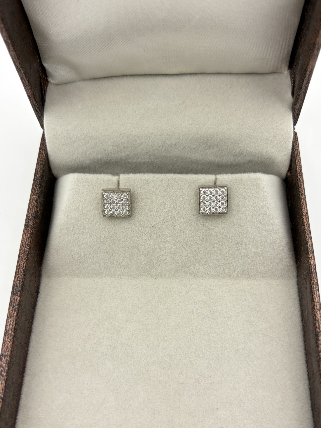 EARRINGS STUDDS