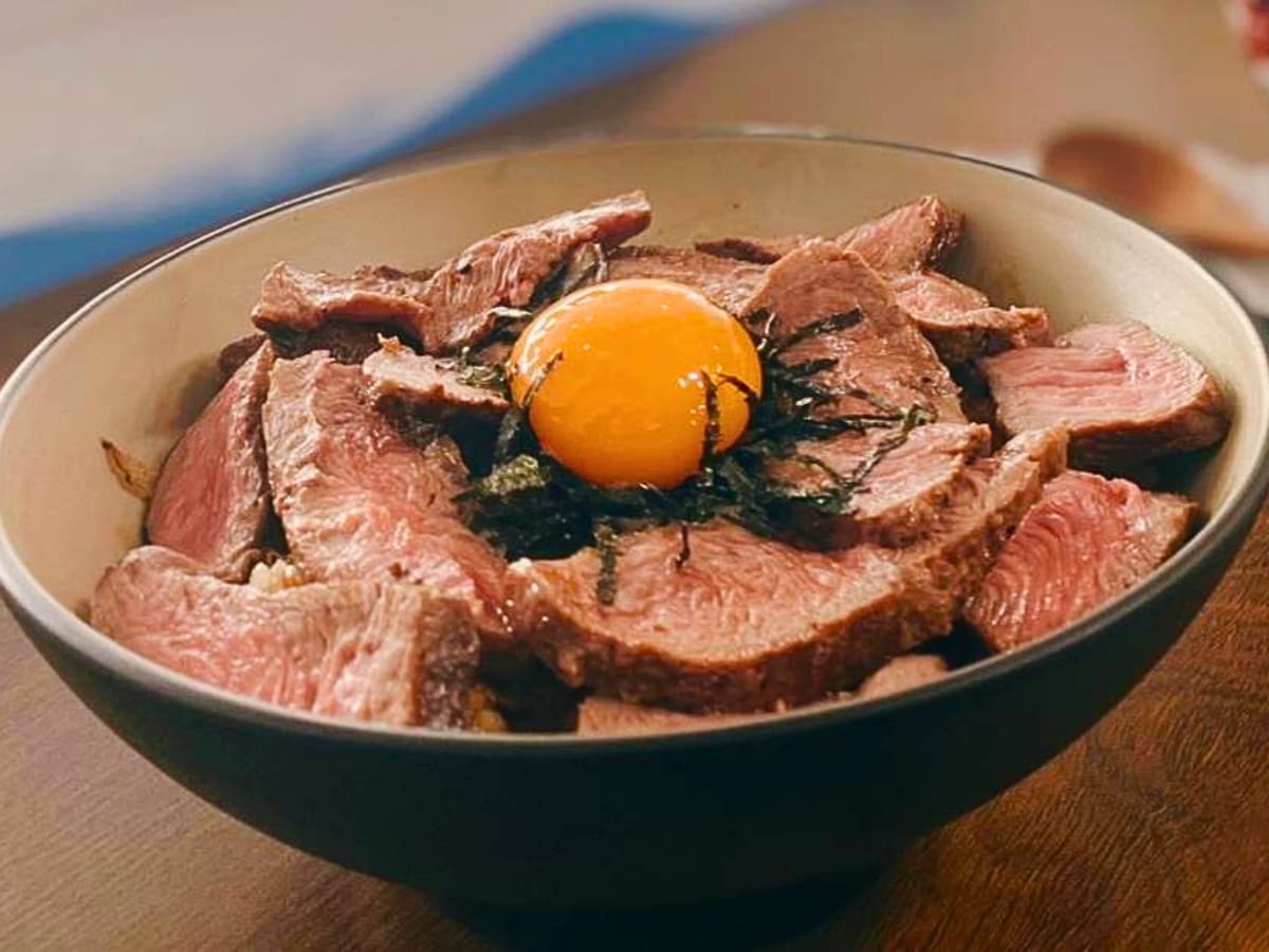 馬公必吃美食店家：從紅燒海鮮烏龍麵到日式丼飯的餐桌選擇