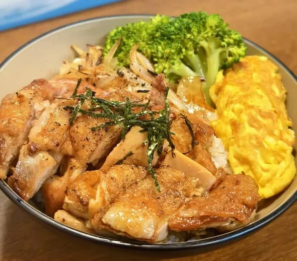 我們是全新打造的日式丼飯專門店