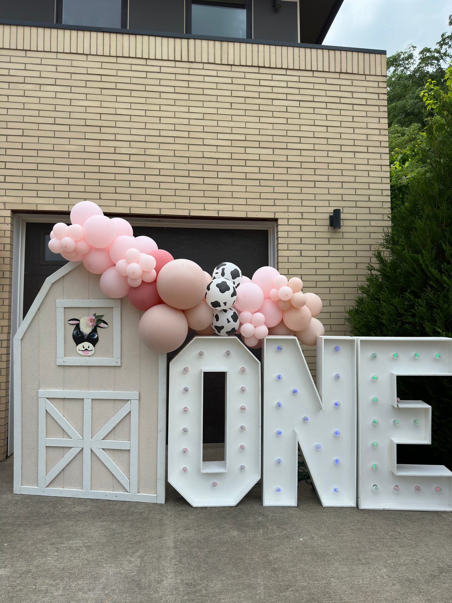 Kids birthday party setup in Pittsburgh by Party on Butler