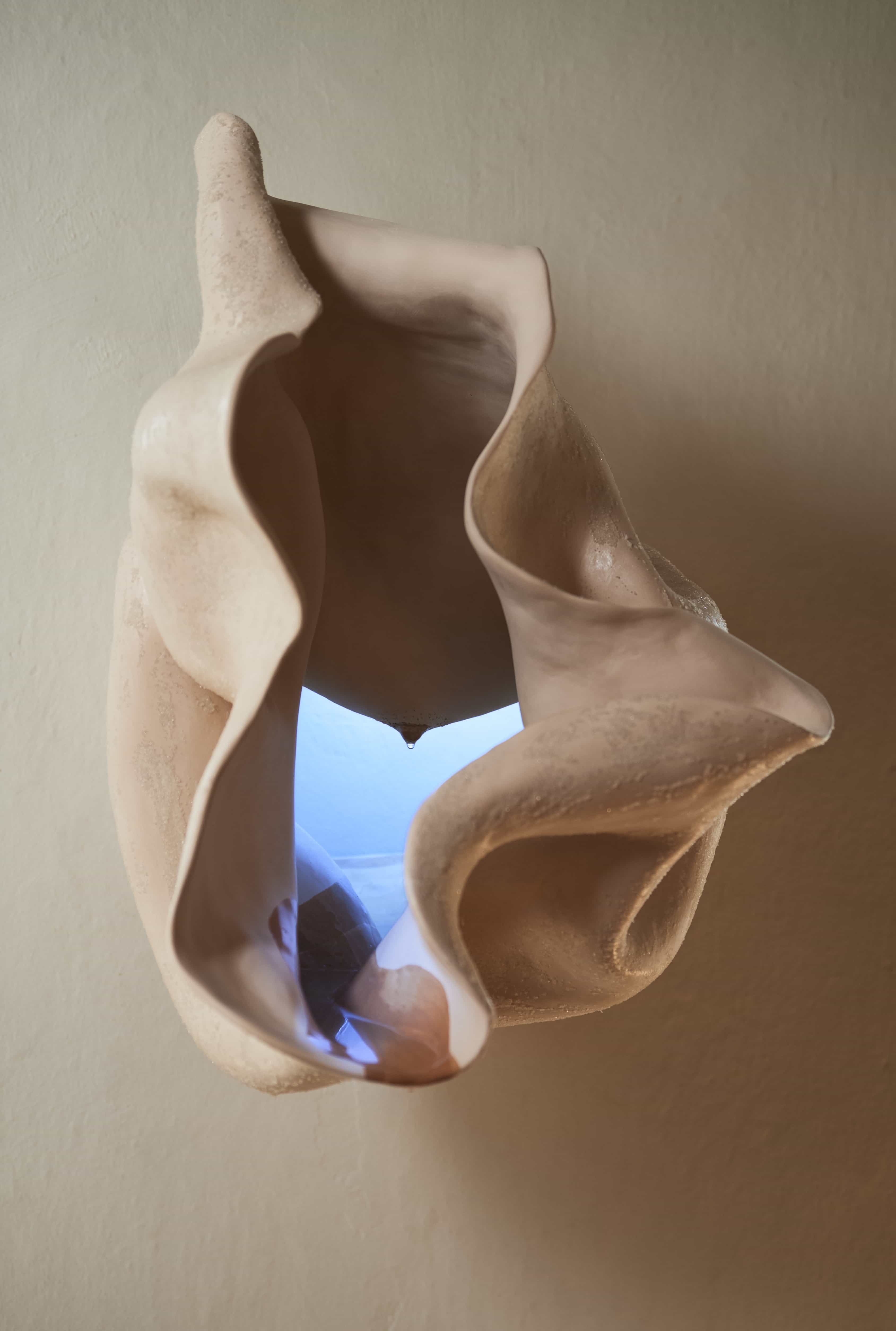 Magda von Hanau, Iraê, 2025, Clay, resin and glass beads, 53 x 48 x 43 cm