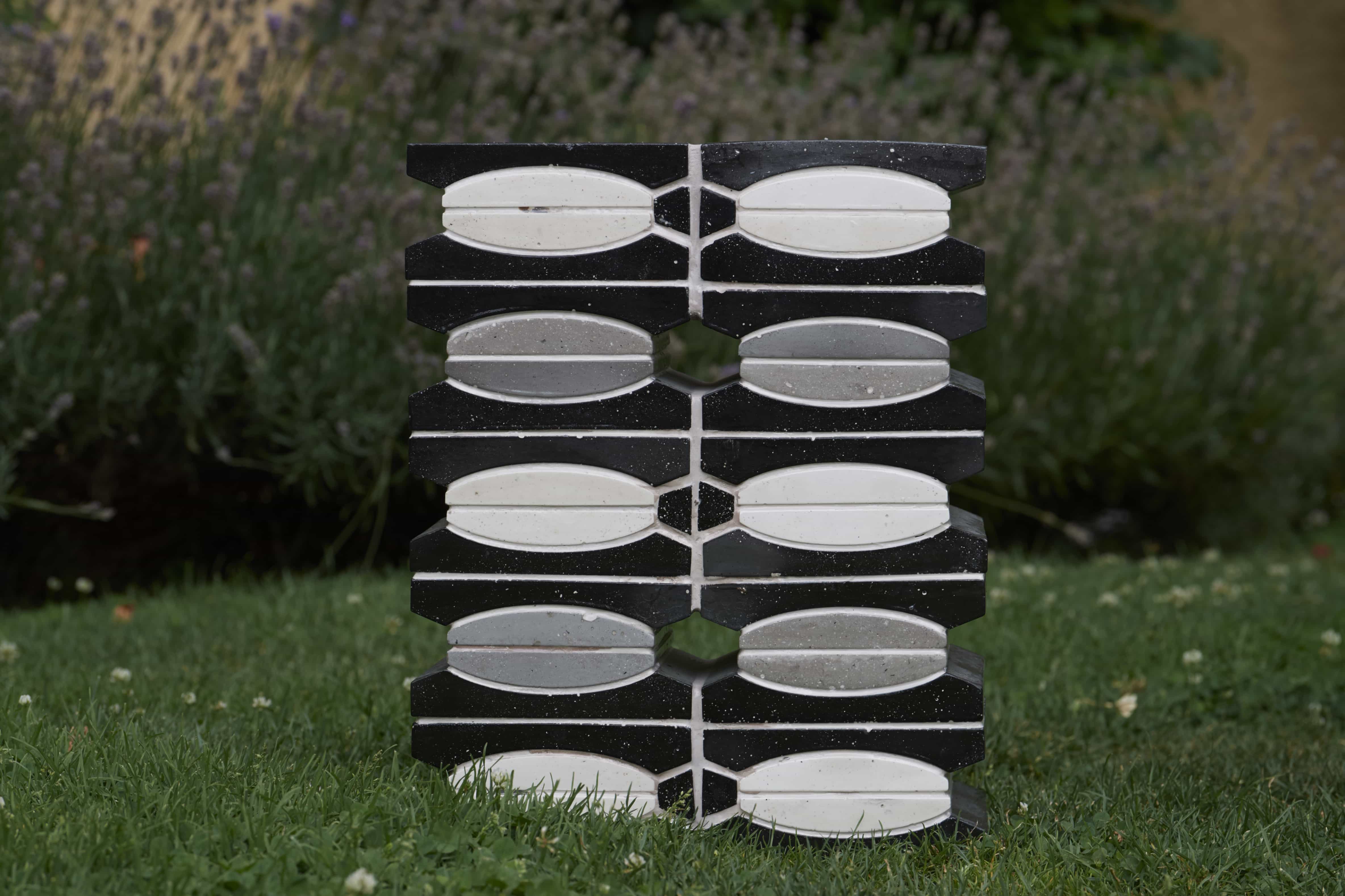 WKND Lab, HUI Stool 1, Korea, Oyster shells, wood, 360 x 180 x 460 mm