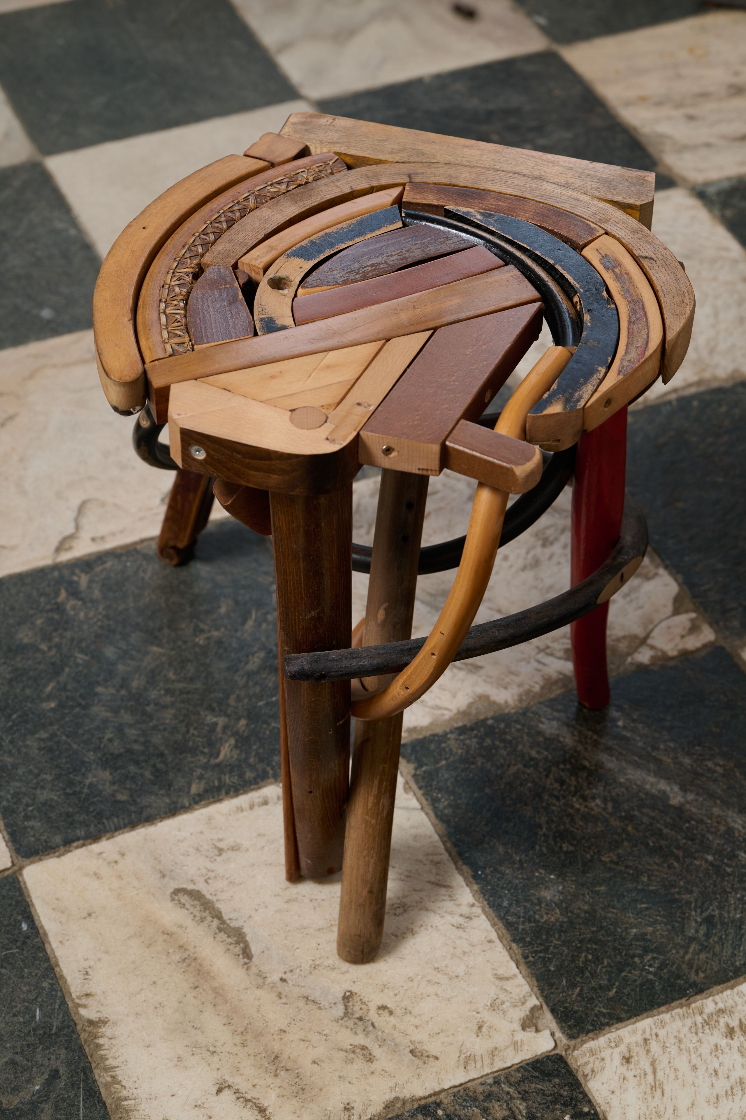 Gelatin, AMAN, 2024, Wood, screws, 44 x 48 x 45 cm