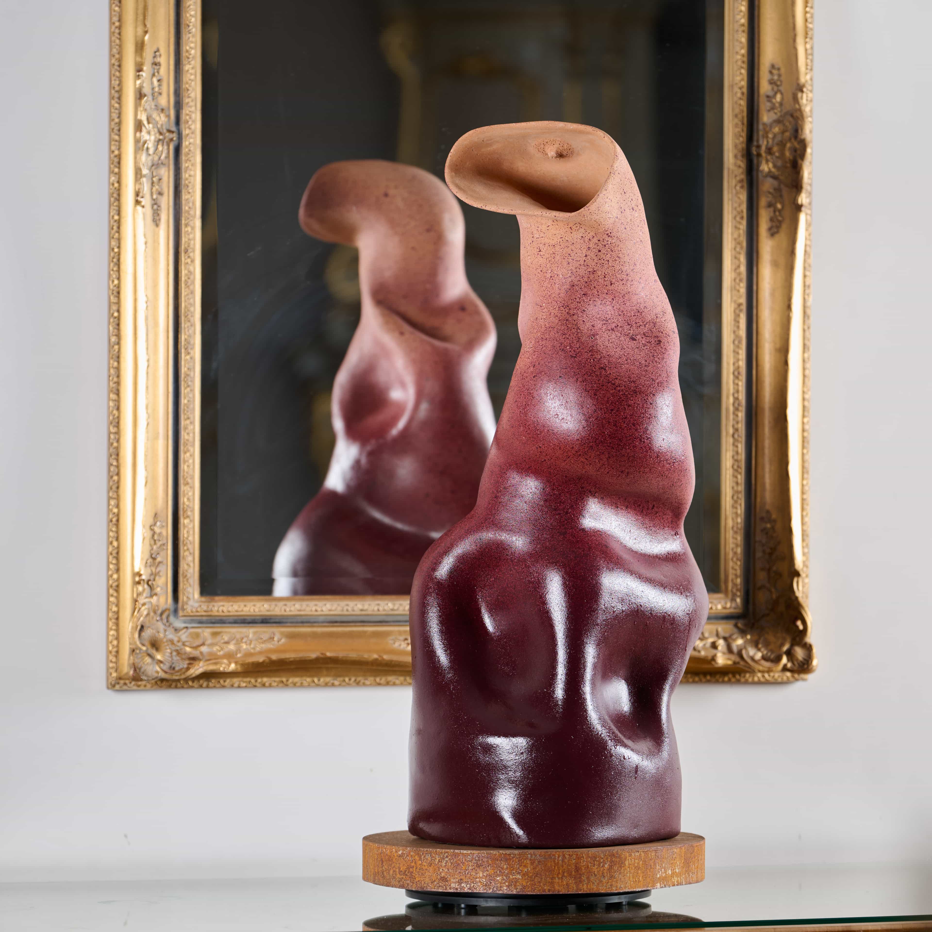 Magda von Hanau, The Dancers, 2025, Clay, acrylic paint, electric turning table, iron plate & sound system, Set of 2: 80 x 40 x 40 cm