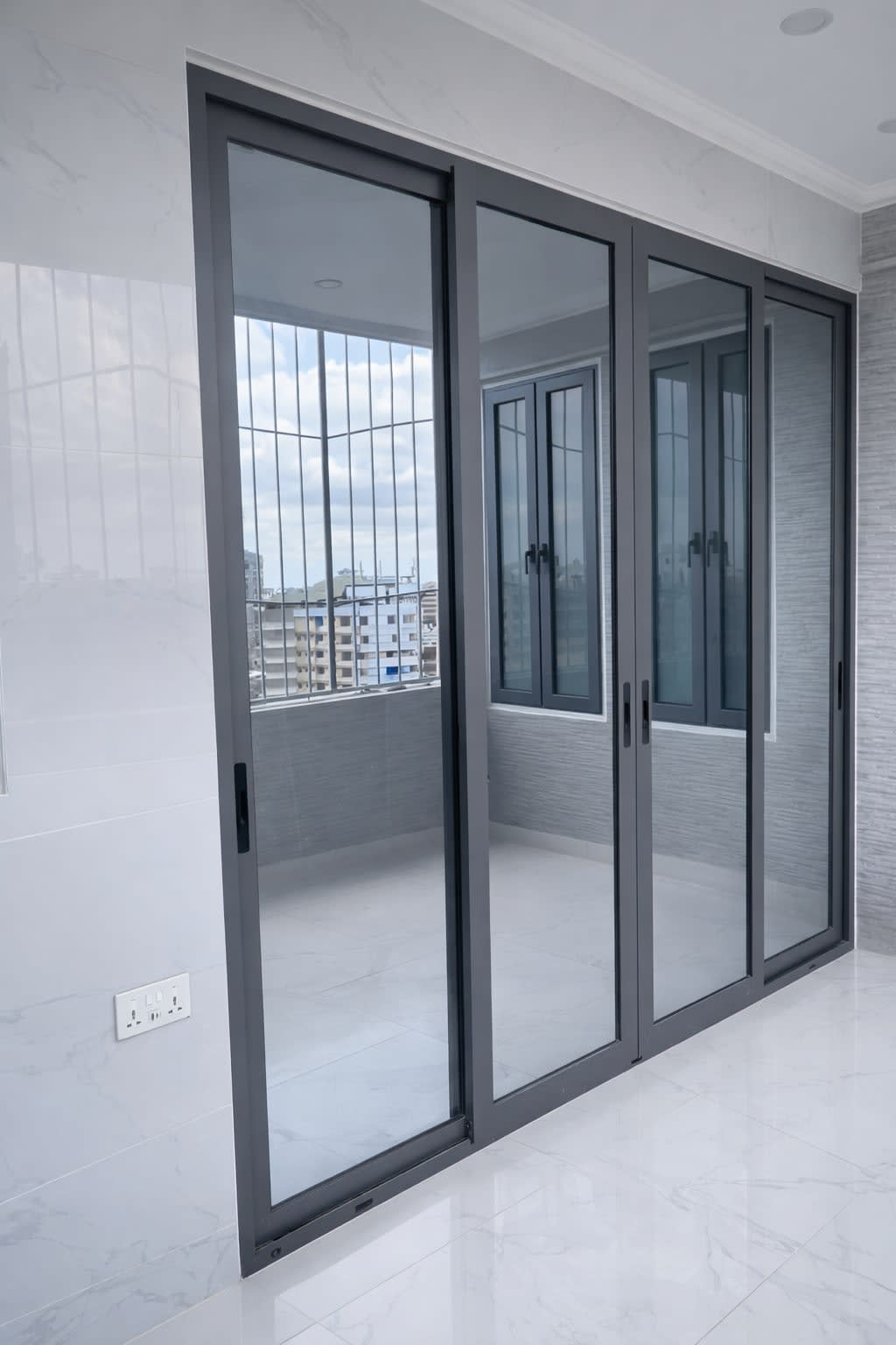 Simba - 83 Sliding Door 