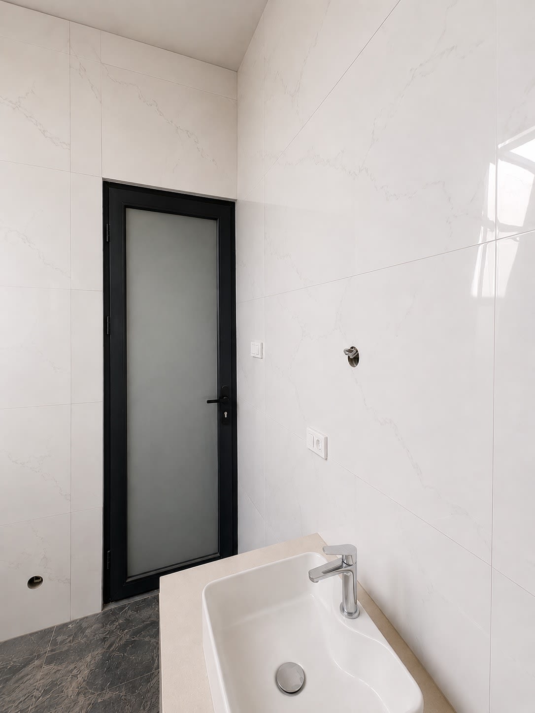 Hinged Aluminum Door System