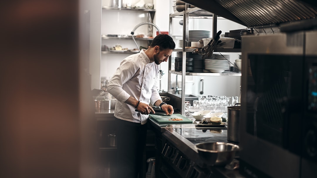 Food Costing Formula: 5 Numbers Every Restaurant Should Track