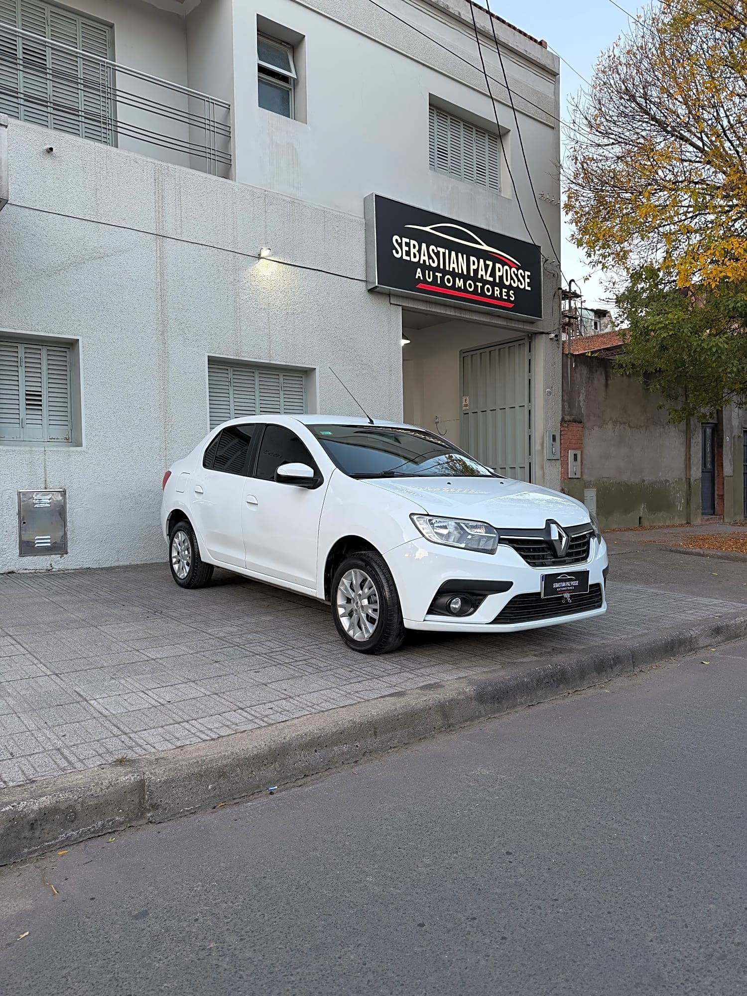 Renault Logan, foto 1 de 1