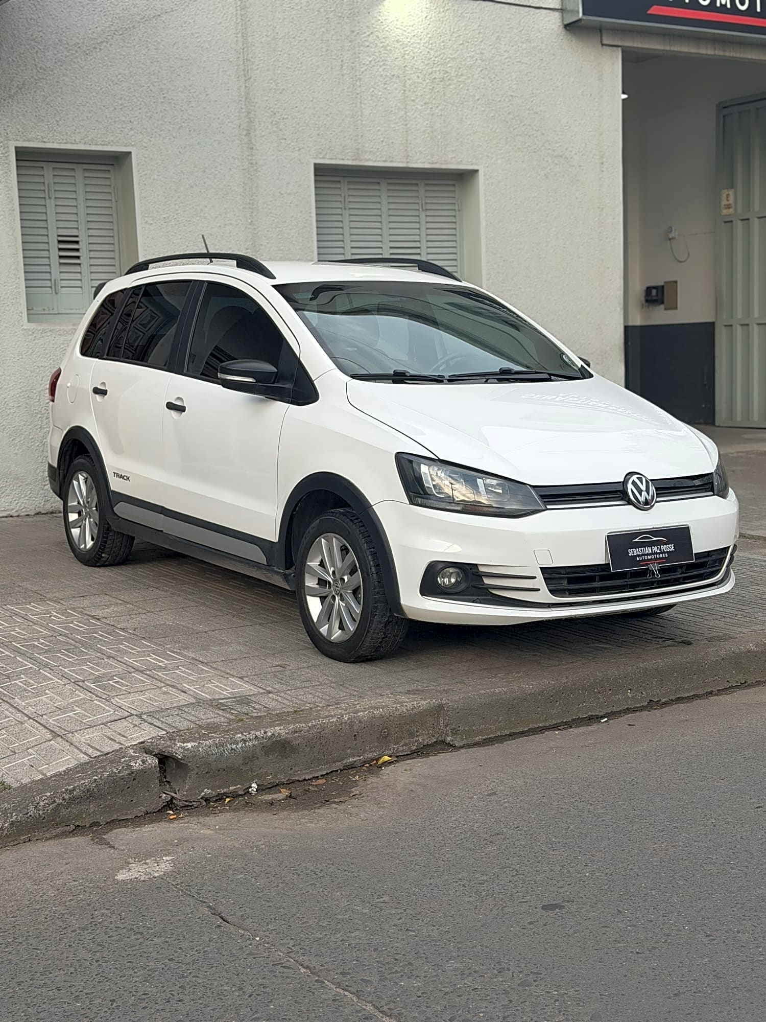 Volkswagen Suran, foto 1 de 1