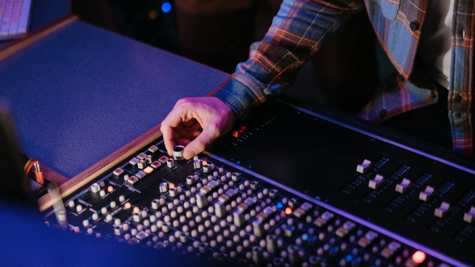 Will AI Replace Working Musicians? Where the Risk Is Real — and Where It Isn't