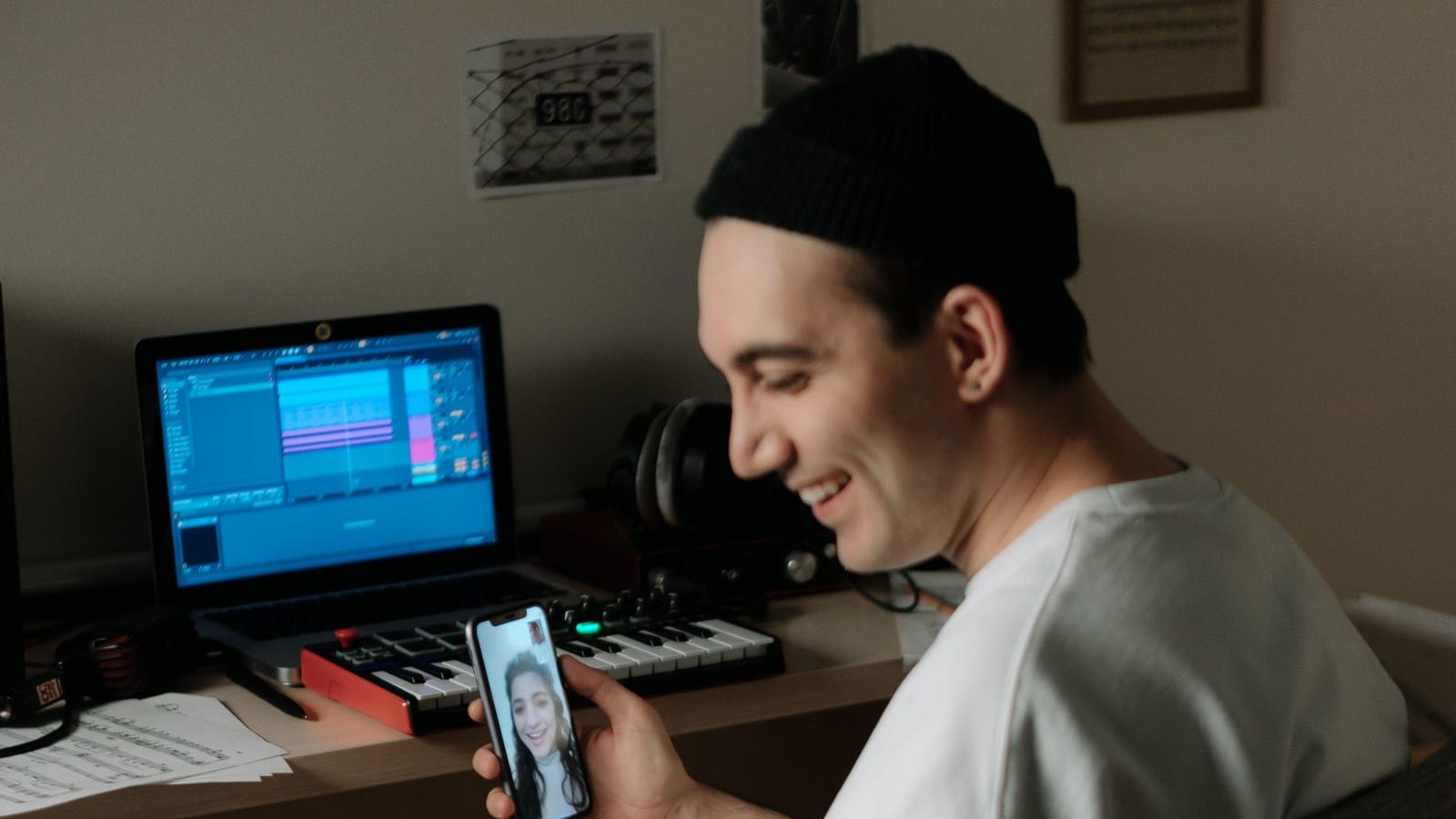 How to Choose an Online Piano Teacher: 9 Questions That Expose the Good Ones