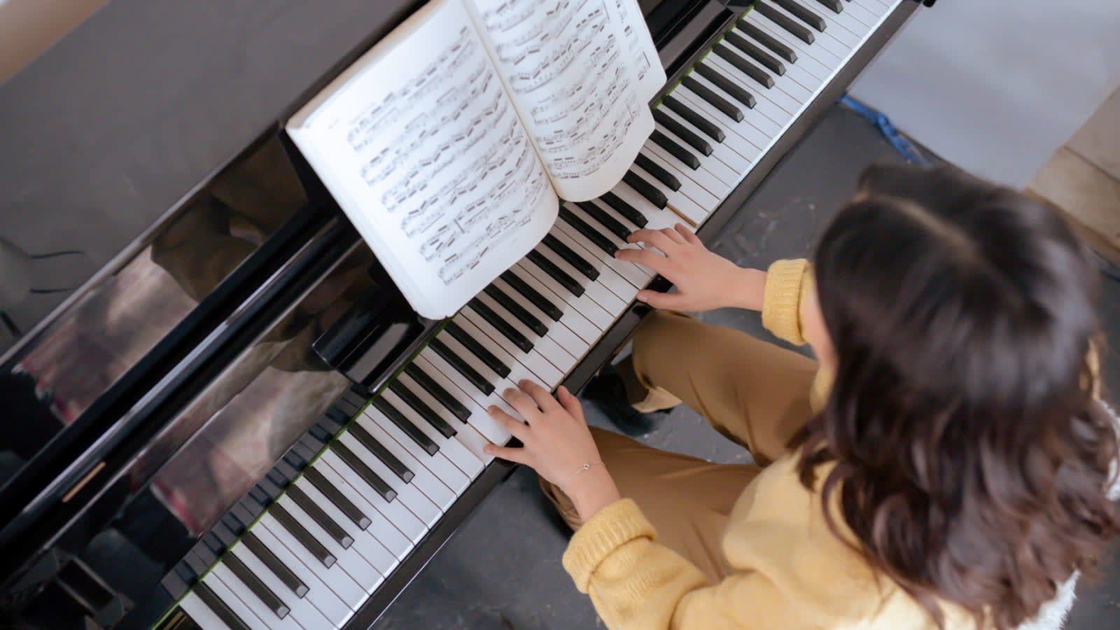 Diario de práctica para pianistas: de las horas a los resultados