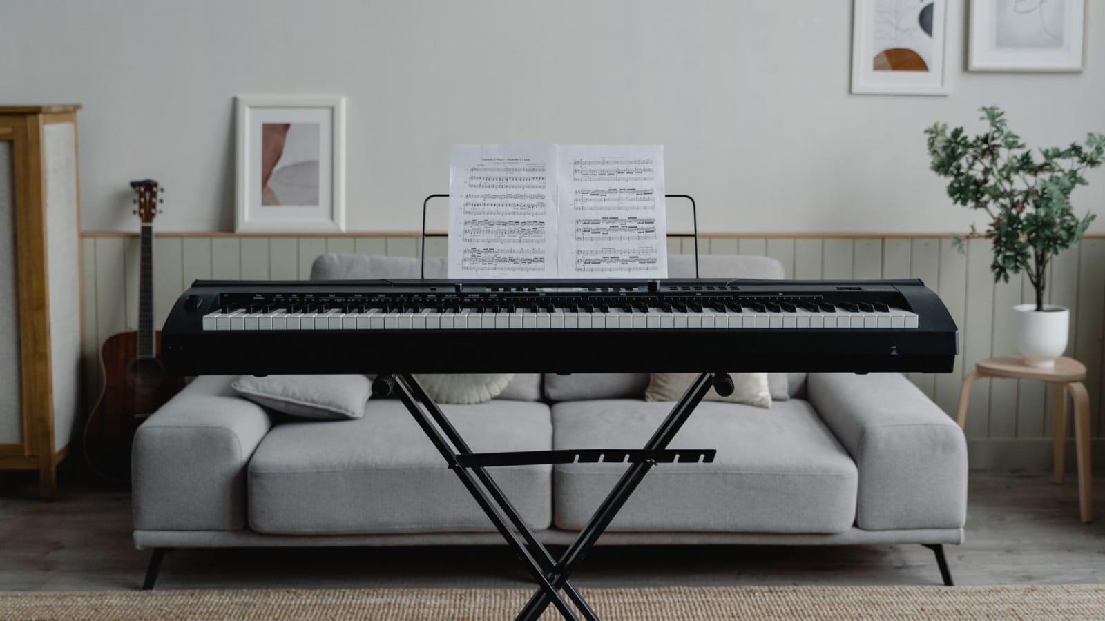 Digital Piano Buying Mistakes: 9 Things Beginners Regret