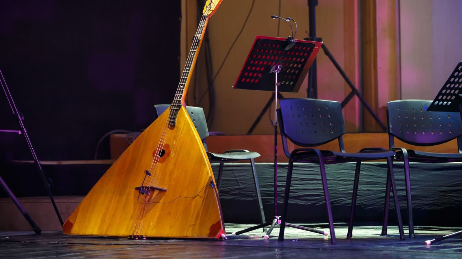 Best Music Stands in 2026: Manhasset vs Folding and Desktop