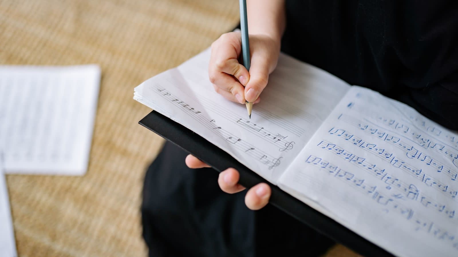 How to Read Piano Chord Symbols, From Cmaj7 to Slash Chords