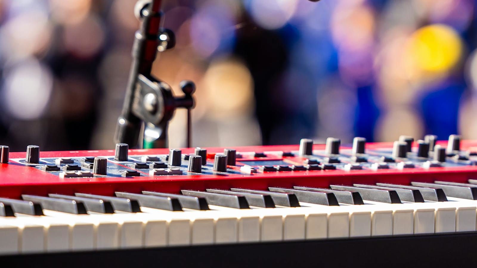 ROLI's AI Music Coach Wants to Replace Your Piano Teacher. Here's What It Gets Wrong.