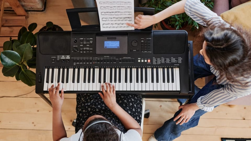 How to Start Teaching Piano Online in 2026 (From First Student to Full Studio)