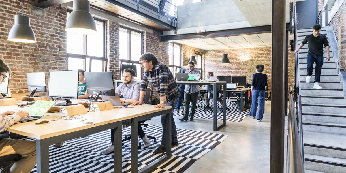 Student entrepreneur building a business while in college